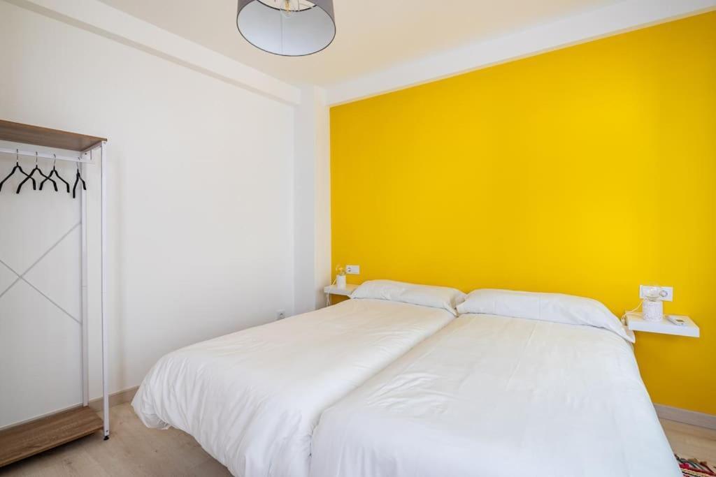 Iria Gardens Apartment Padron Exterior photo